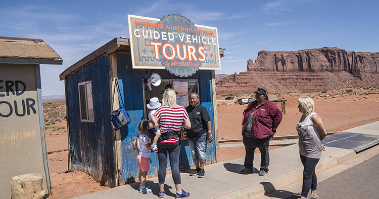 Tour monumnet valley navajos