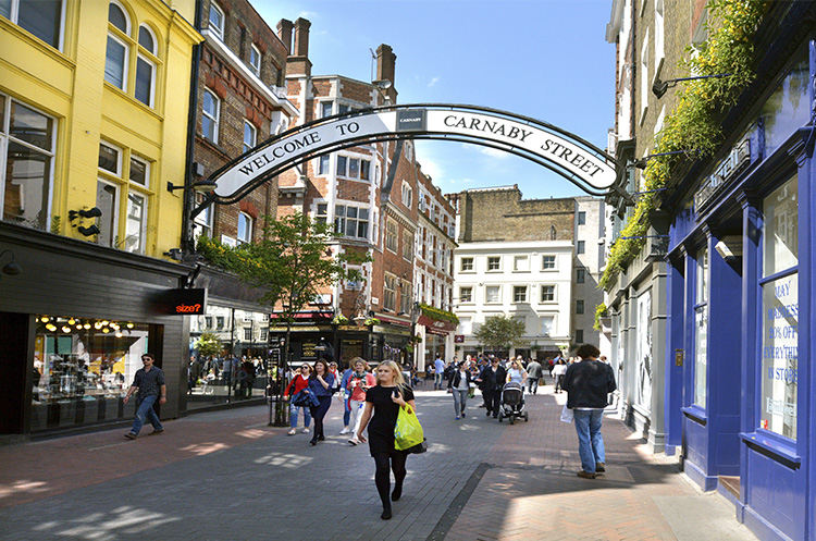 Carnaby St, una calle de compras en Londres