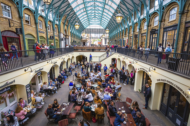 Imagen del interior del Covent Garden Market, uno de los mÃ¡s famosos mercadillos de Londres