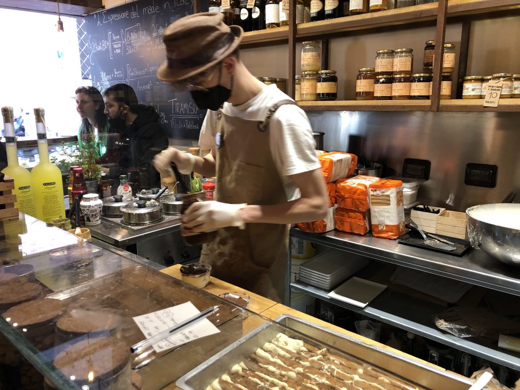 Mr. 100 Tiramisù