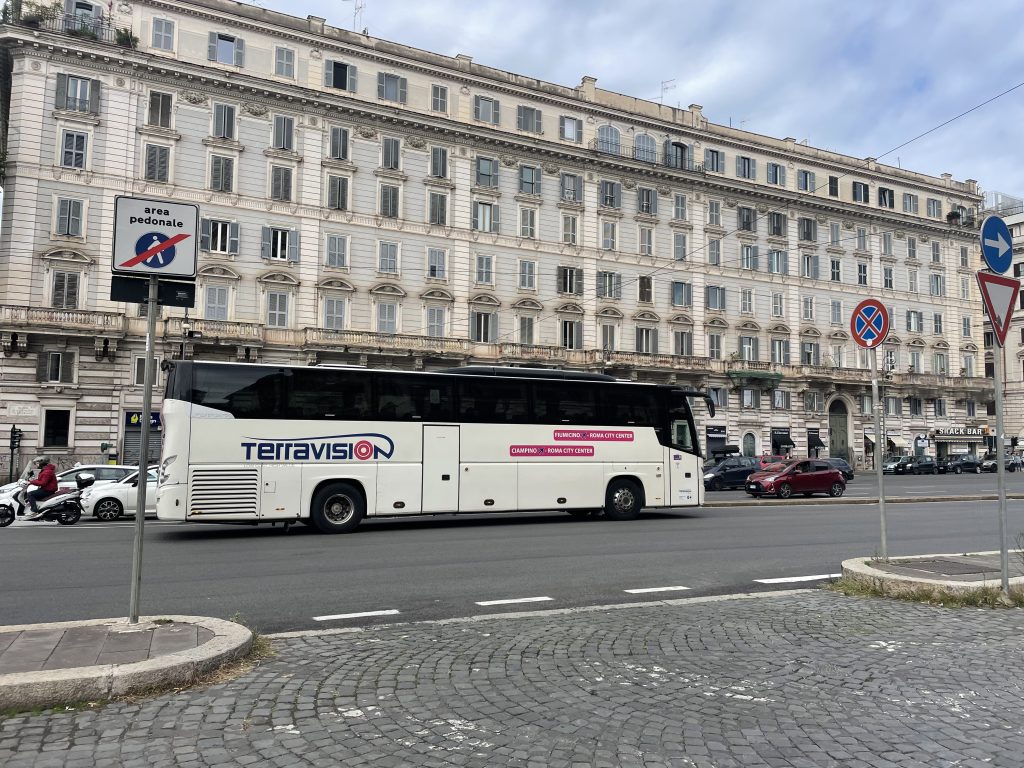 Cómo ir de Roma Fiumicino al centro en autobus