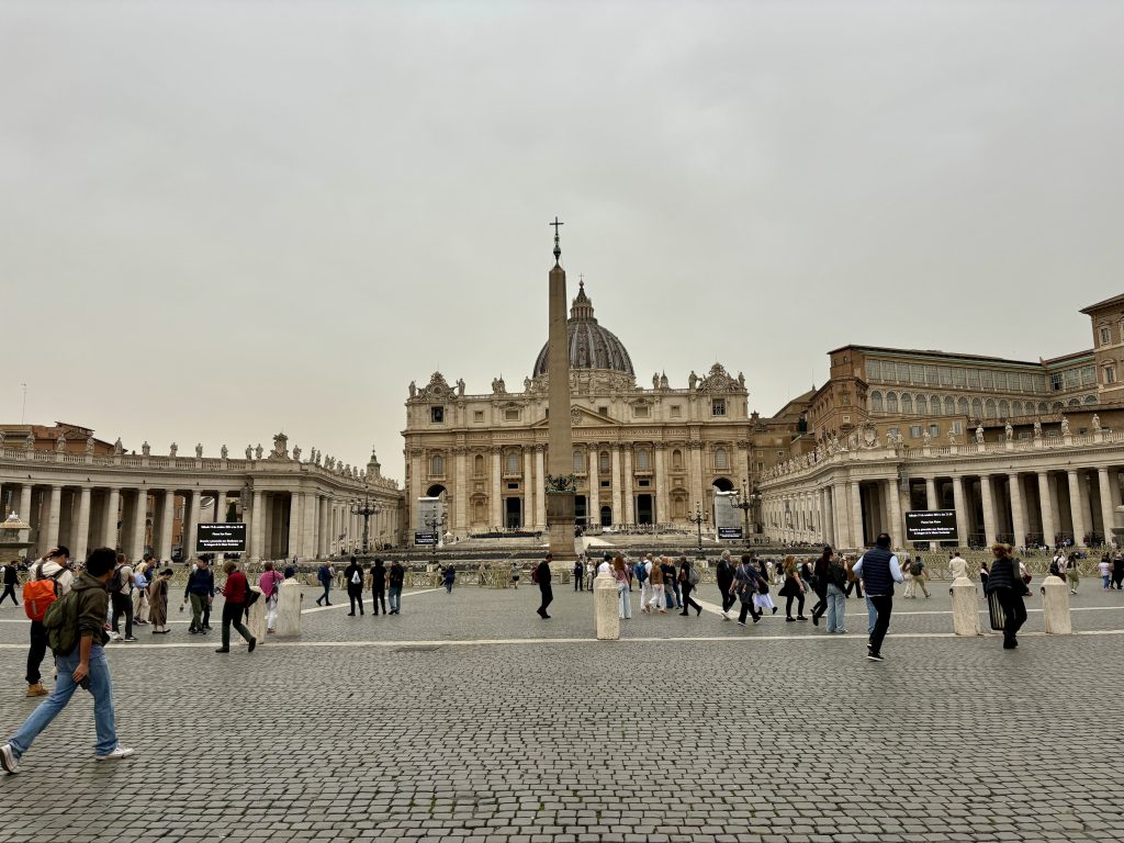 Plaza y basílica de san pedro