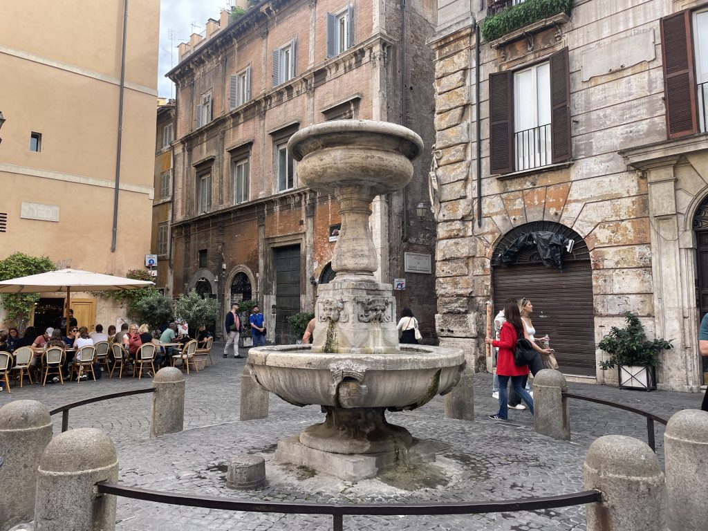 Via dei Giubbonari y Largo di Torre Argentina