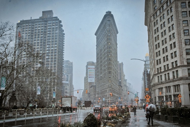 flatiron building con nieve