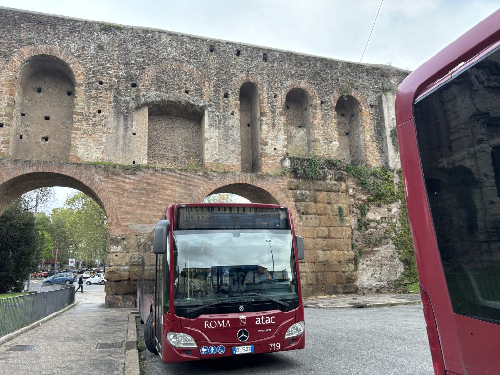como moverse en tu viaje a roma