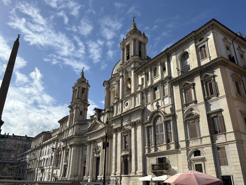 que hay cerca de plaza navona