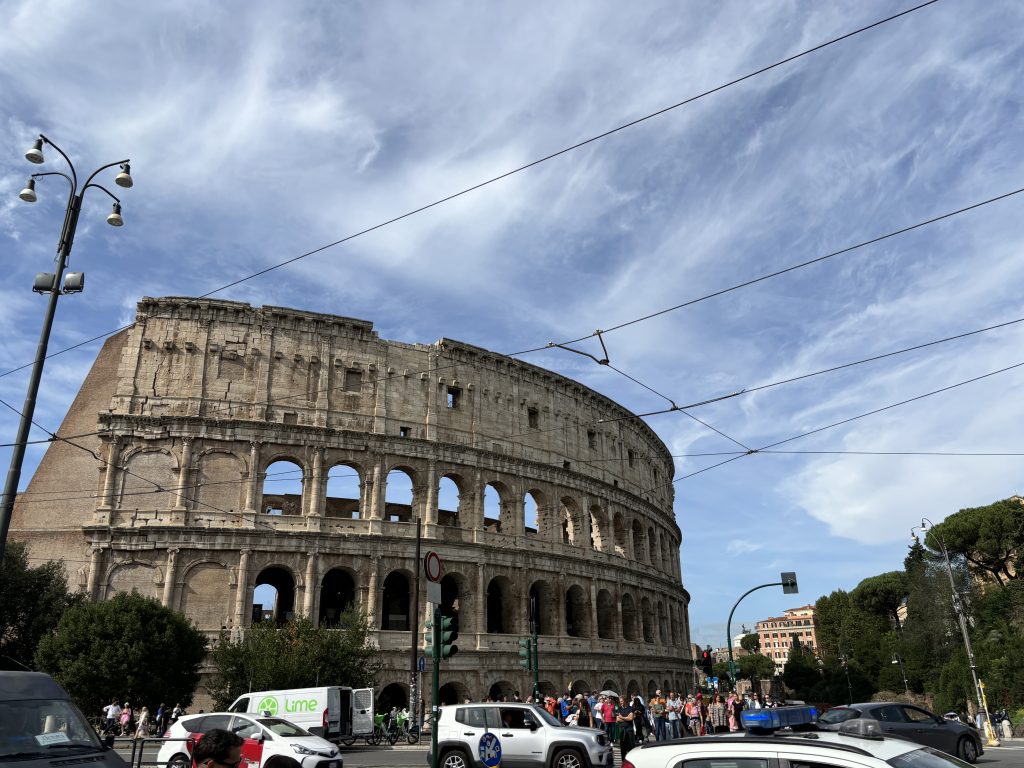 coliseo romano, imprescindible para ver en roma