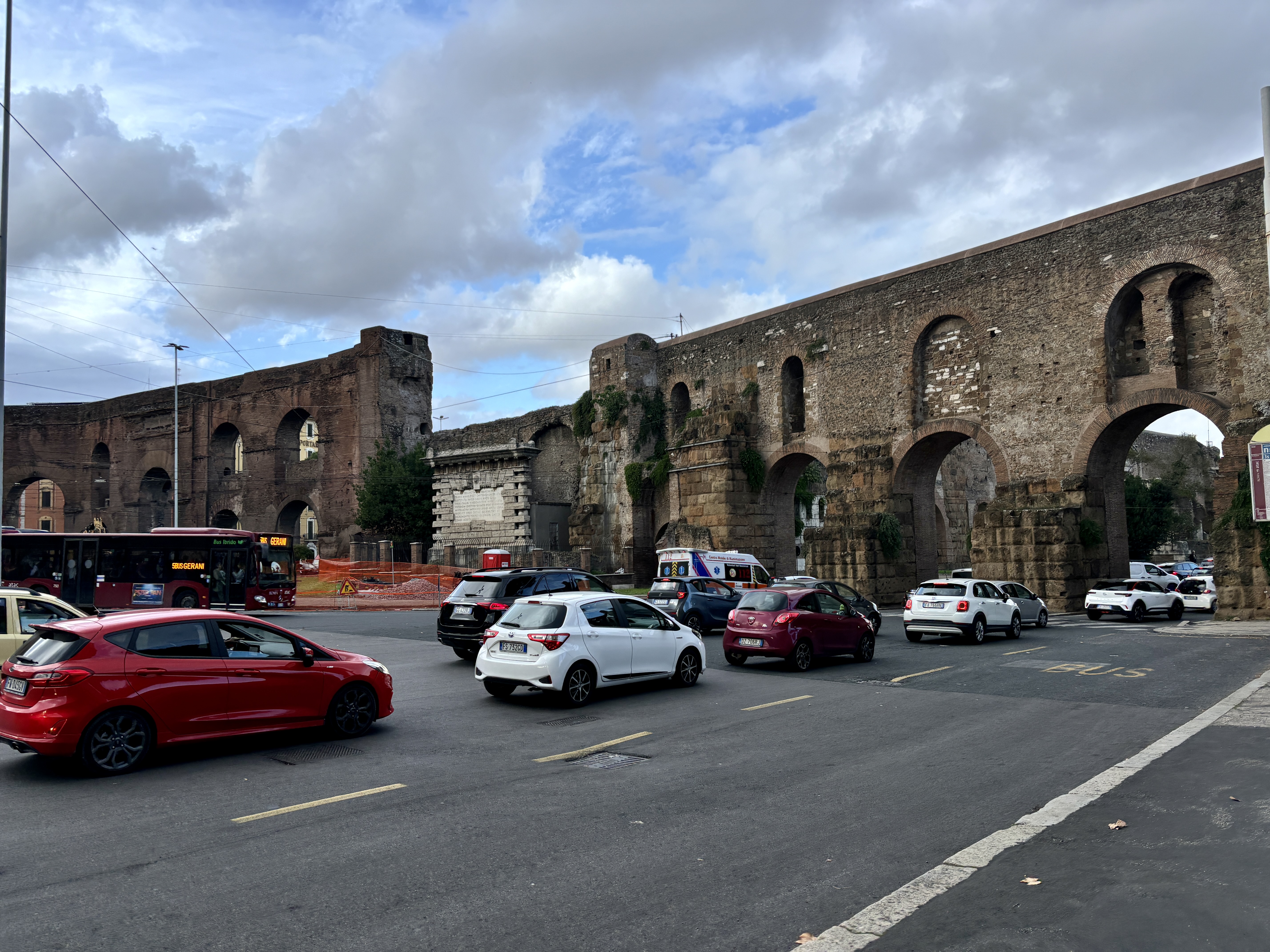 Tráfico en Roma