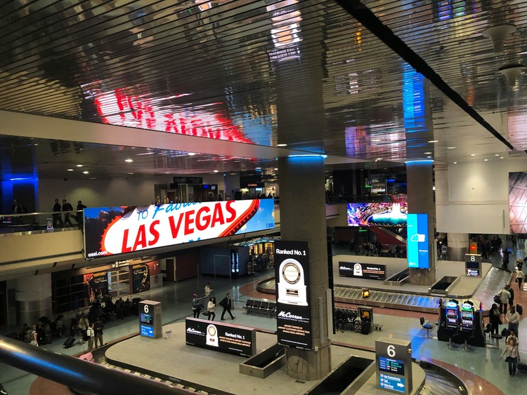 interior del aeropuerto de Las Vegas